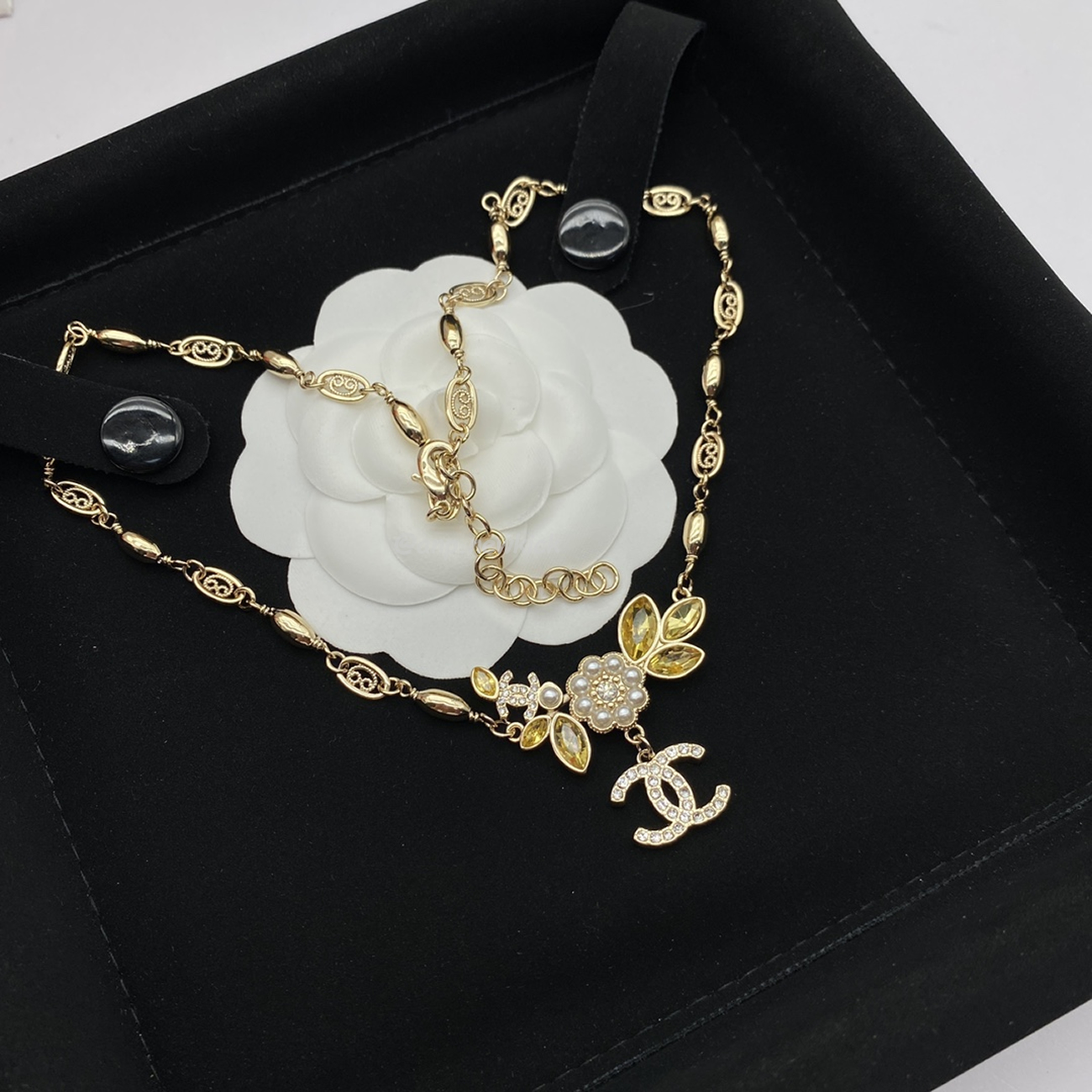 Chanel Pre Owned Cc Diamond Pendant Necklace (19) - www.newkick.vip